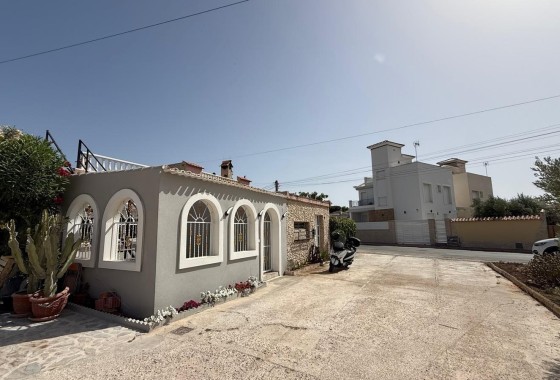 Revente - Maison de ville -
Torrevieja - Torreta florida