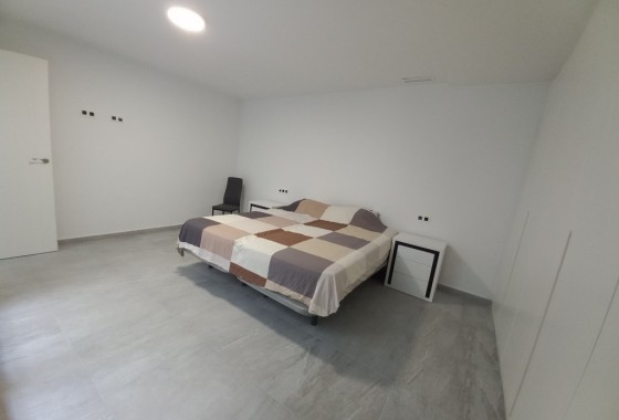 Venta - Chalet Independiente -
San Miguel de Salinas - Inland