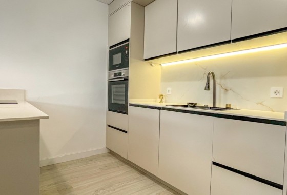 Resale - Apartment / Flat -
Torrevieja - El Acequión - Los Náufragos