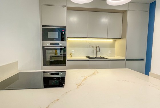 Resale - Apartment / Flat -
Torrevieja - El Acequión - Los Náufragos