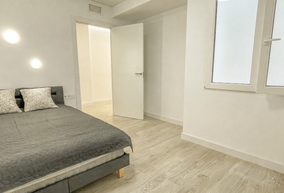 Resale - Apartment / Flat -
Torrevieja - El Acequión - Los Náufragos