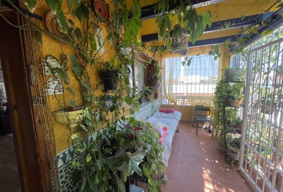 Venta - Casa de pueblo -
Rojales