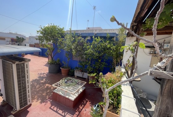 Venta - Casa de pueblo -
Rojales