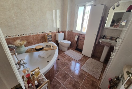 Sprzedaż - Wolnostojąca willa -
Torrevieja - La Siesta