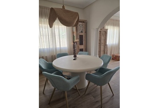 Sprzedaż - Wolnostojąca willa -
Torrevieja - La Siesta