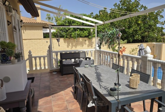 Sprzedaż - Wolnostojąca willa -
Torrevieja - La Siesta