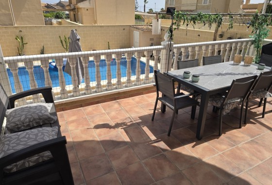 Sprzedaż - Wolnostojąca willa -
Torrevieja - La Siesta