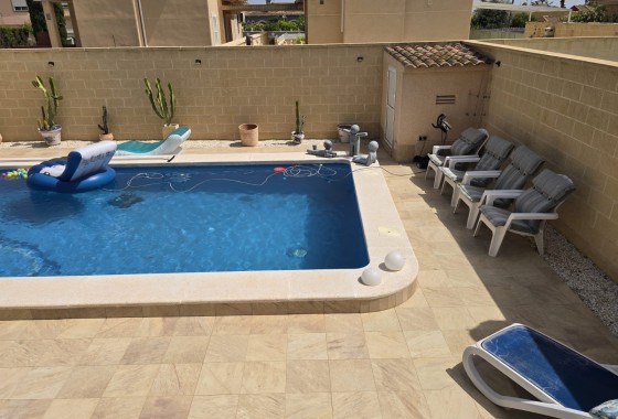 Sprzedaż - Wolnostojąca willa -
Torrevieja - La Siesta
