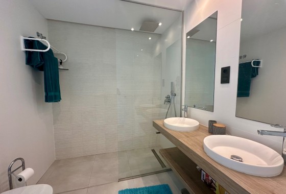 Venta - Apartamento / Piso -
Guardamar del Segura - El Raso