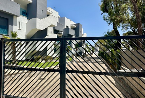 Venta - Apartamento / Piso -
Guardamar del Segura - El Raso