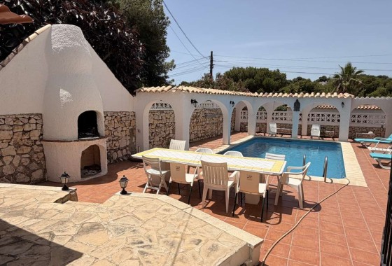 Revente - Villa Individuelle -
Jávea