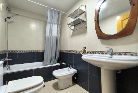 Revente - Appartement -
Pinoso - Inland