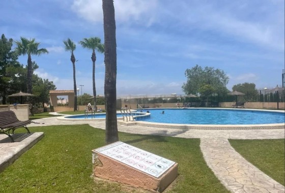 Venta - Adosado -
Orihuela Costa - Los Almendros-la Florida