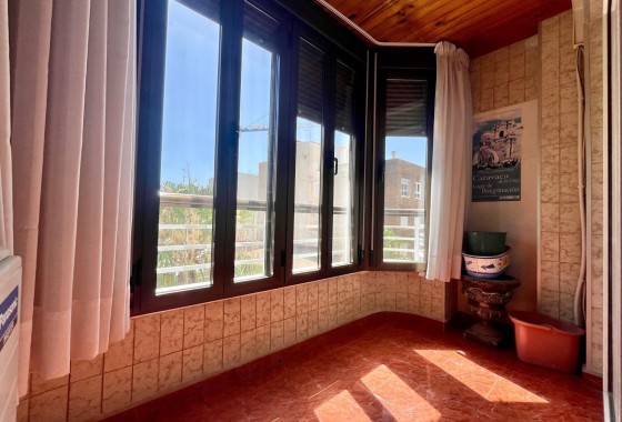 Sprzedaż - Apartament / Mieszkanie -
Torrevieja