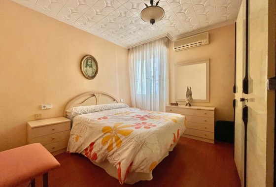 Sprzedaż - Apartament / Mieszkanie -
Torrevieja