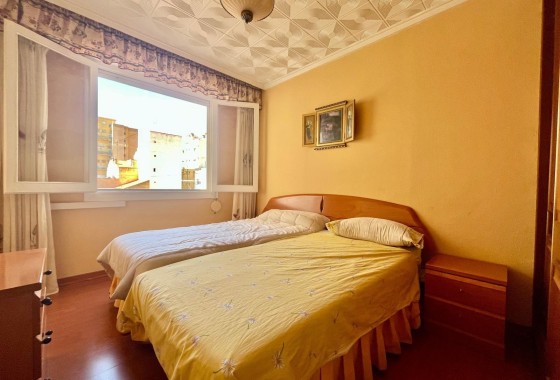 Sprzedaż - Apartament / Mieszkanie -
Torrevieja