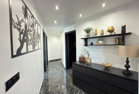 Herverkoop - Appartement / Flat -
Torrevieja - Los Frutales