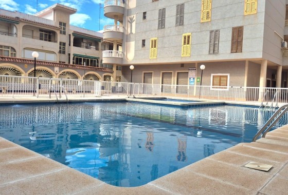 Herverkoop - Appartement / Flat -
Torrevieja - Acequion