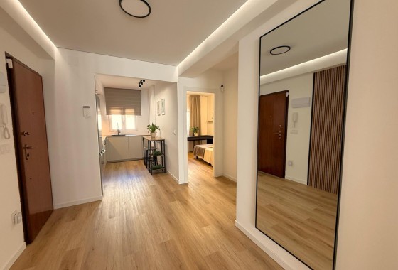 Herverkoop - Appartement / Flat -
Torrevieja - Curva del Palangre