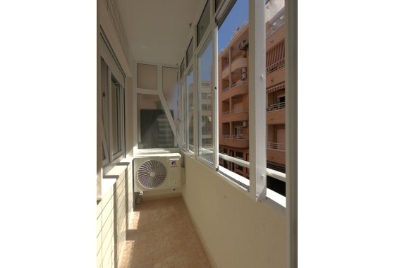 Herverkoop - Appartement / Flat -
Torrevieja - Curva del Palangre