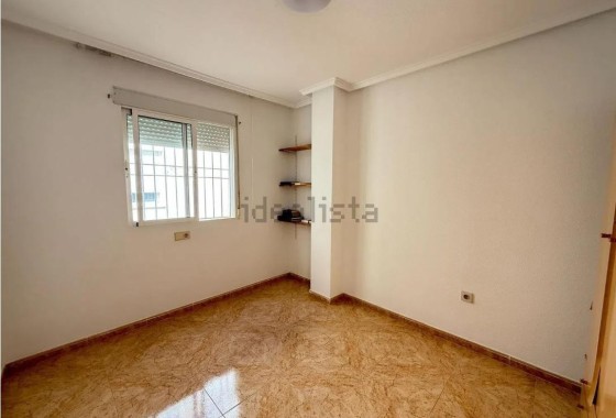 Herverkoop - Appartement / Flat -
Torrevieja - El molino