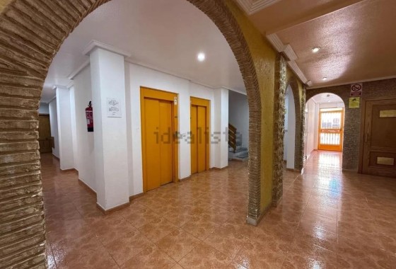 Herverkoop - Appartement / Flat -
Torrevieja - El molino