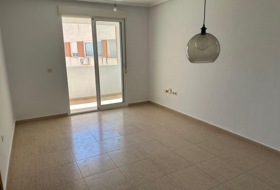 Revente - Appartement -
Torrevieja