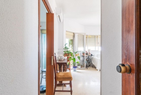 Sprzedaż - Apartament / Mieszkanie -
Torrevieja - Curva del Palangre