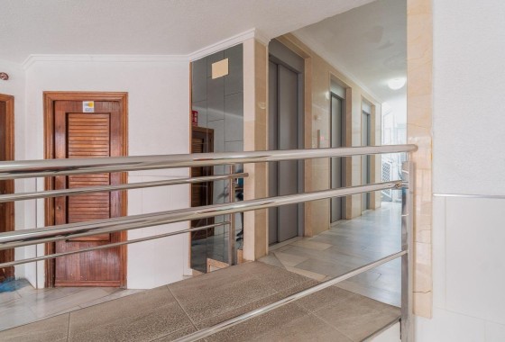 Sprzedaż - Apartament / Mieszkanie -
Torrevieja - Curva del Palangre