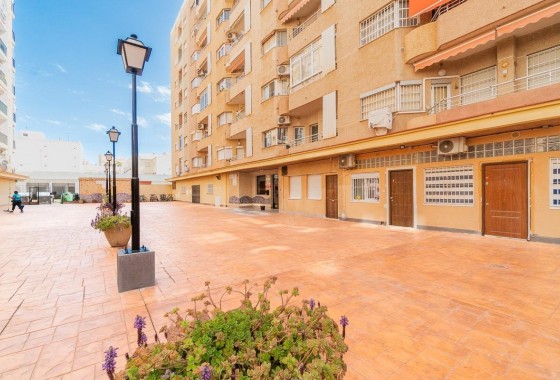 Sprzedaż - Apartament / Mieszkanie -
Torrevieja - Curva del Palangre