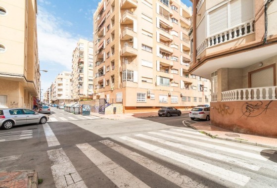 Sprzedaż - Apartament / Mieszkanie -
Torrevieja - Curva del Palangre