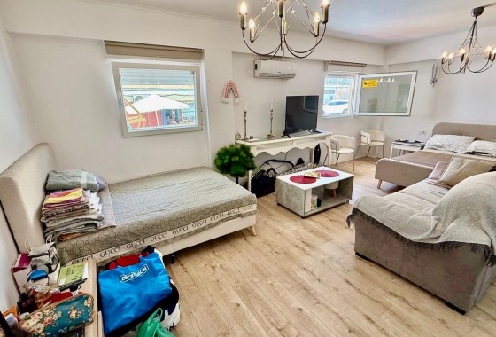 Sprzedaż - Apartament / Mieszkanie -
Torrevieja