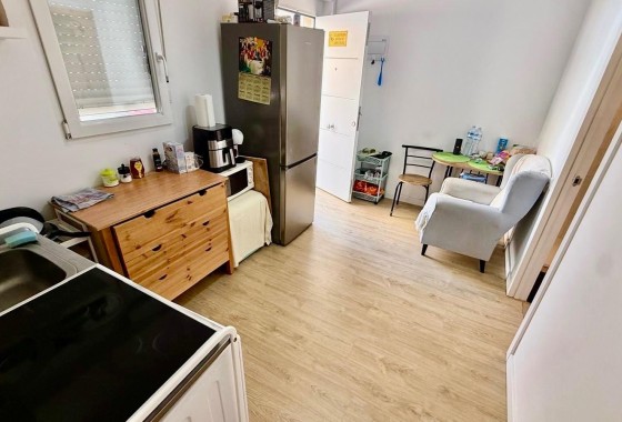 Sprzedaż - Apartament / Mieszkanie -
Torrevieja
