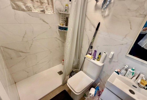 Sprzedaż - Apartament / Mieszkanie -
Torrevieja