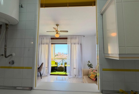 Herverkoop - Appartement / Flat -
Torrevieja - Torreblanca