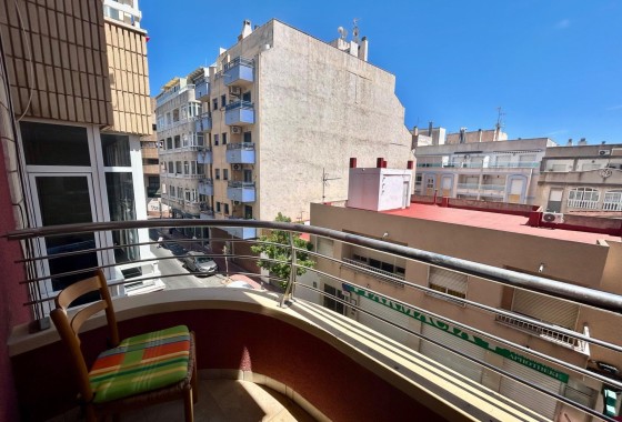 Revente - Appartement -
Torrevieja