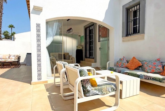 Sprzedaż - Wolnostojąca willa -
Orihuela Costa - Villamartín