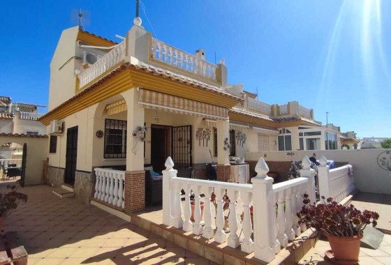 Venta - Adosado -
Playa Flamenca