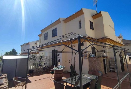 Venta - Adosado -
Playa Flamenca