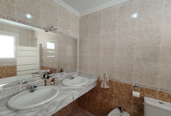 Sprzedaż - Apartament / Mieszkanie -
Cabo Roig
