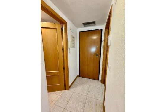Wiederverkauf - Wohnung / Apartment -
Villajoyosa - Cala Villajoyosa