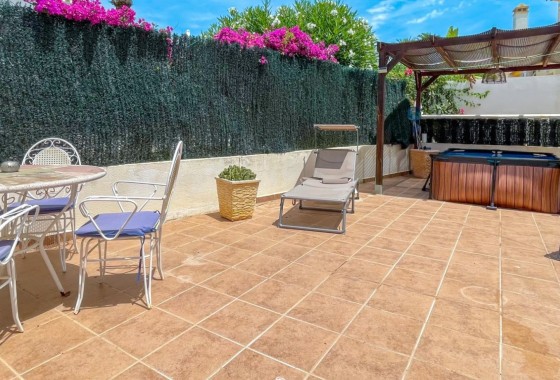 Venta - Adosado -
Orihuela Costa - La Rioja