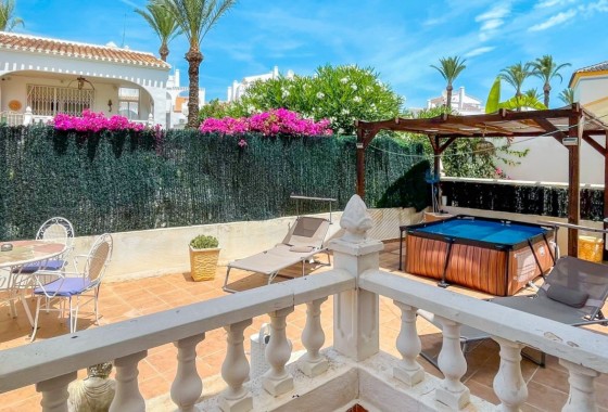 Venta - Adosado -
Orihuela Costa - La Rioja