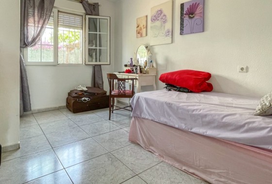 Venta - Adosado -
Orihuela Costa - La Rioja