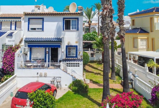 Venta - Adosado -
Orihuela Costa - La Rioja