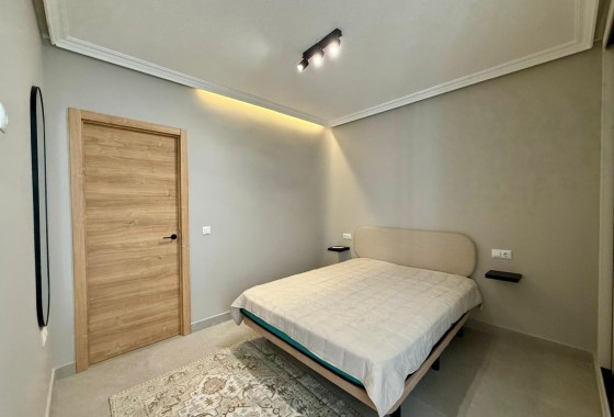 Venta - Apartamento / Piso -
Torrevieja - Playa del Cura