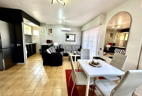 Resale - Apartment / Flat -
Torrevieja