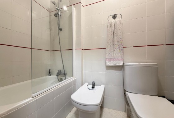 Venta - Apartamento / Piso -
Torrevieja - Playa de los Locos