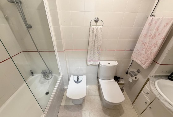 Venta - Apartamento / Piso -
Torrevieja - Playa de los Locos