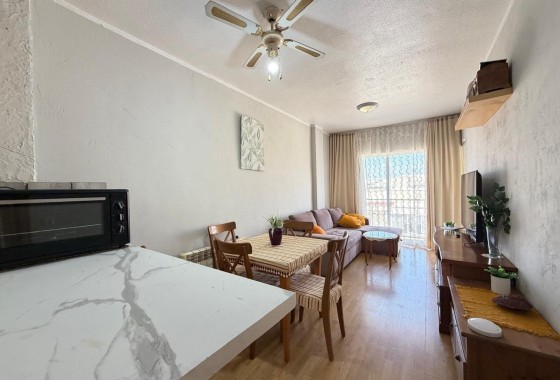 Venta - Apartamento / Piso -
Torrevieja - Playa de los Locos